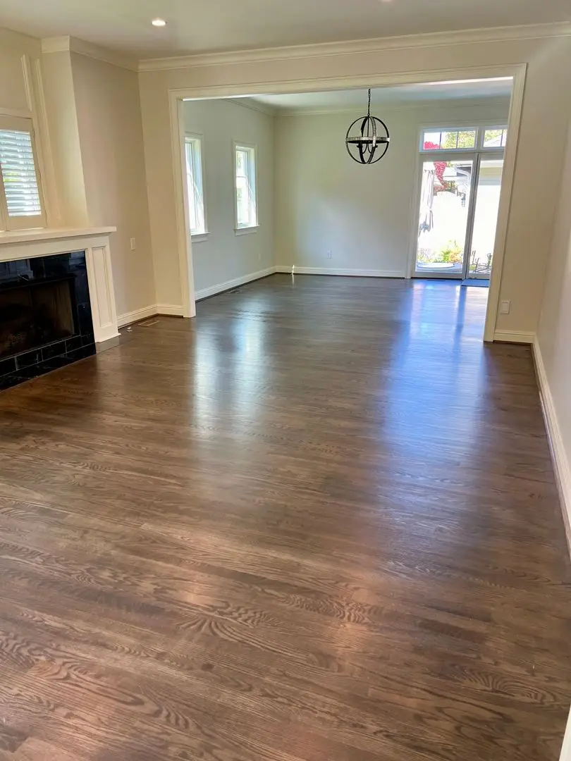 Floor cleaning image